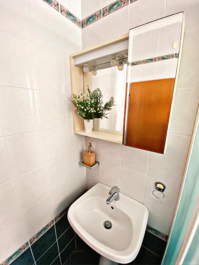 The Manzoni Family 5 Hotel Punat Ngoại thất bức ảnh